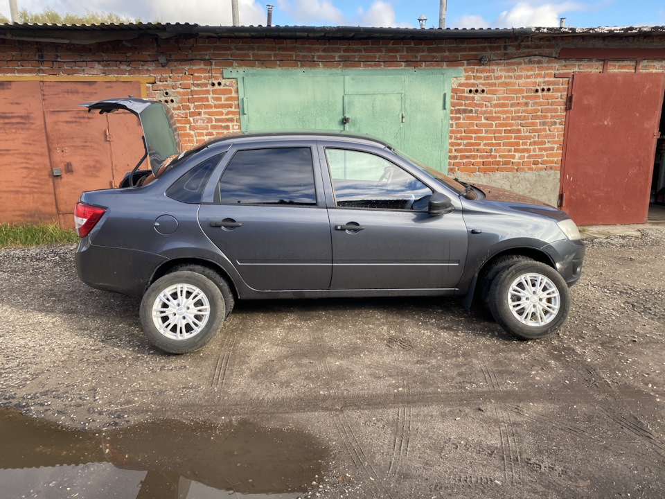 Примерил колеса — Lada Granta