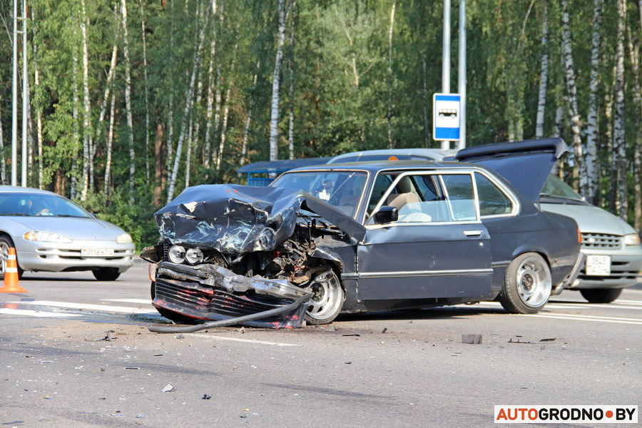 Фото в бортжурнале BMW 3 series (E21)