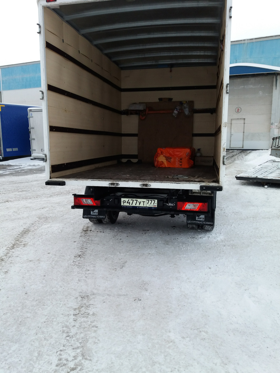 Фото в бортжурнале Ford Transit (8G)