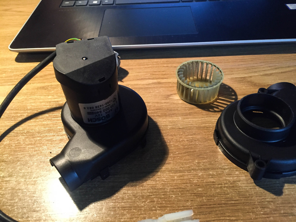 Фото в бортжурнале BMW 6 series (E63). Запчасти на фото: 0028200