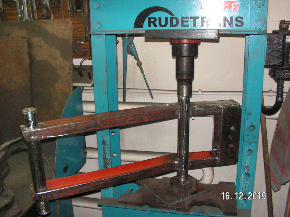 Фото в бортжурнале Самодельный минитрактор