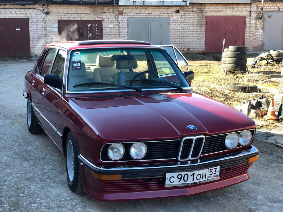Фото в бортжурнале BMW 5 series (E12)