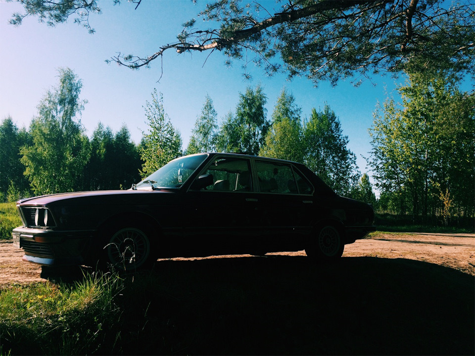 Просто фотка против света — BMW 5 series (E12)