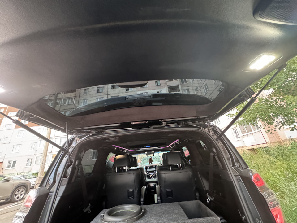 Фото в бортжурнале Toyota Vellfire (2G)