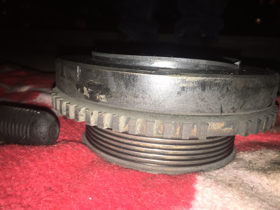 Тут светлее, но щель видно хуже) — ГАЗ 3102