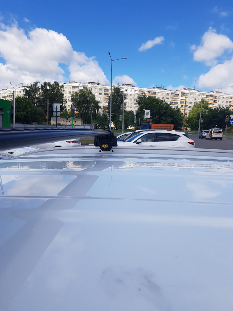отверстия под штатные дуги — KIA Sportage (3G)