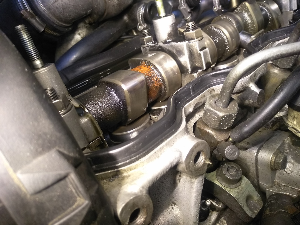 Кулачки 1го цилиндра смотрят вверх — Audi A6 Avant (C4)