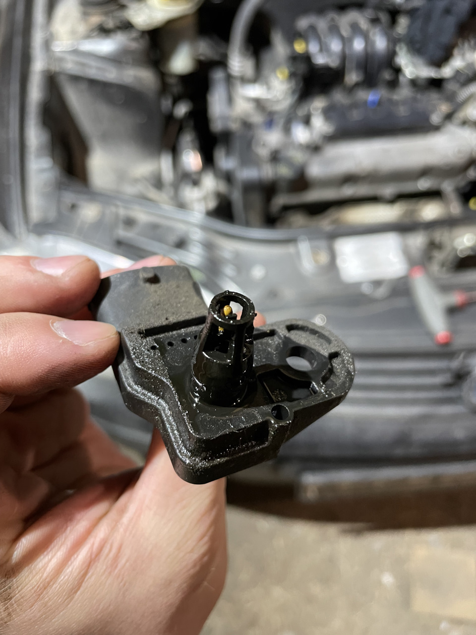 Датчик температуры воздуха и абсолютного давления в коллекторе — FIAT Albea