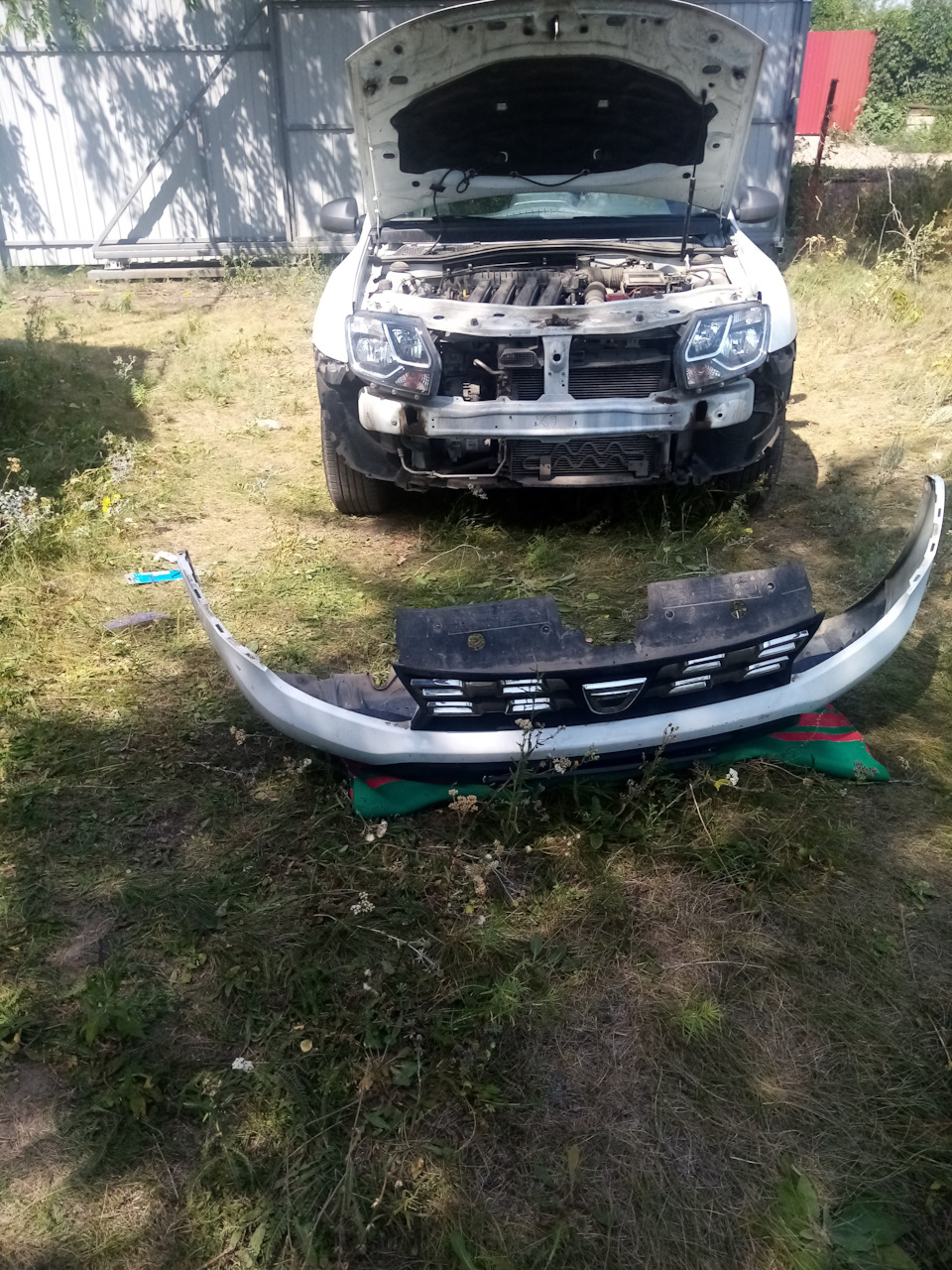 Без лица. — Renault Duster (1G)