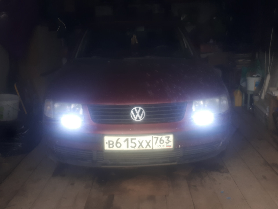 Светят ярко. — Volkswagen Passat B5