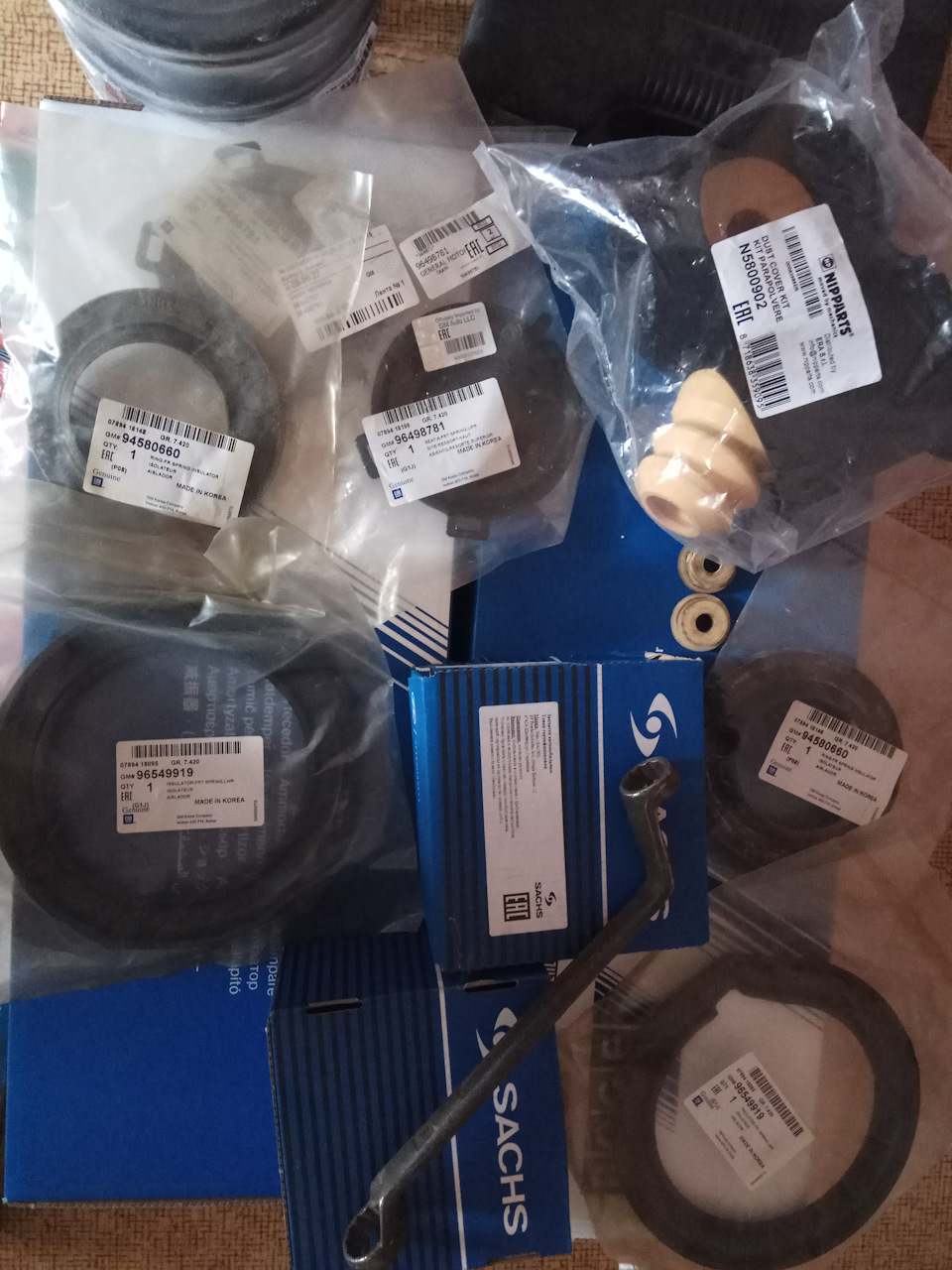 Фото в бортжурнале Chevrolet Lacetti Sedan. Запчасти на фото: N5800902, 96498781, 94580660, 96549919