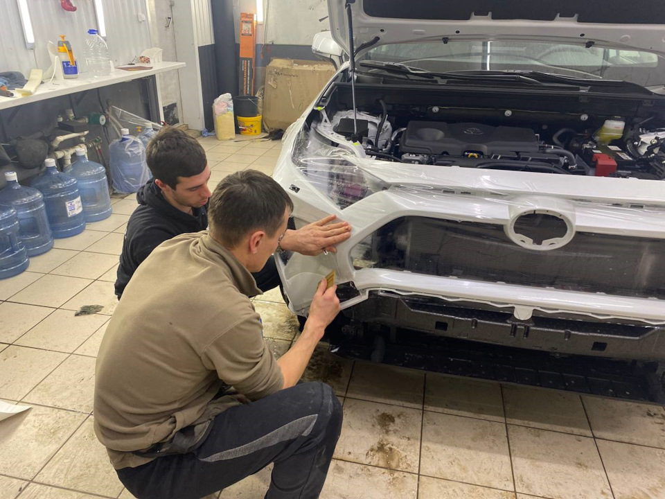 Фото в бортжурнале Toyota RAV4 (5G)