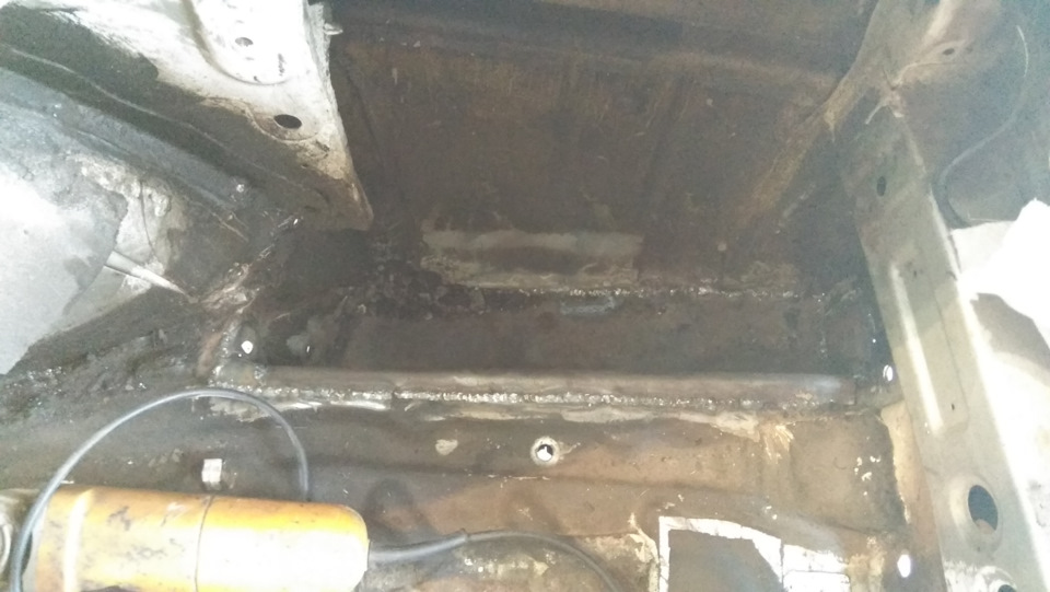 2 — Mazda 626 III (GD)