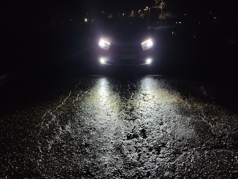 Никакого ослепления нет — Lada XRAY