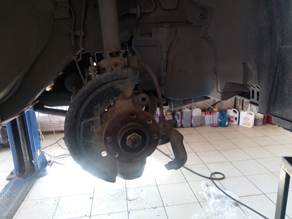 Фото в бортжурнале Renault Logan (2G)