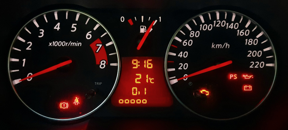 Фото в бортжурнале Nissan Note (1G)