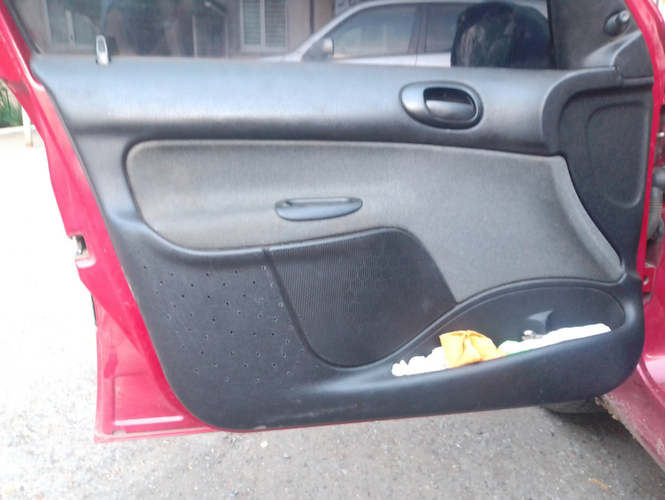 вот так выглядит в сборе)) — Peugeot 206